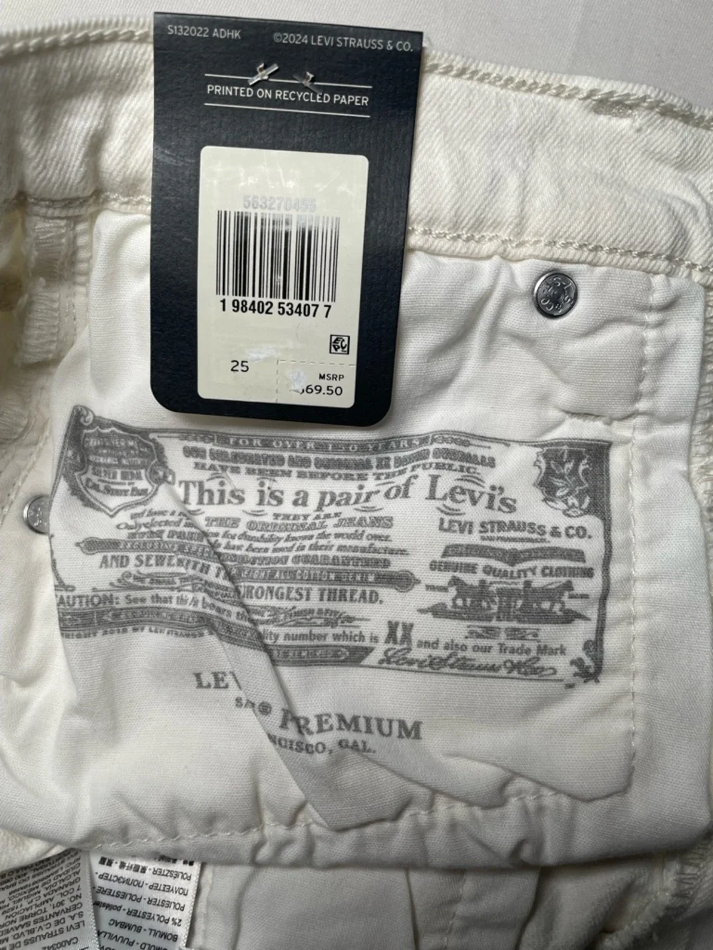 Levi’s Women’s 501 Original Shorts High-Rise White, Size 25, Brand NWT - Picture 3 of 8